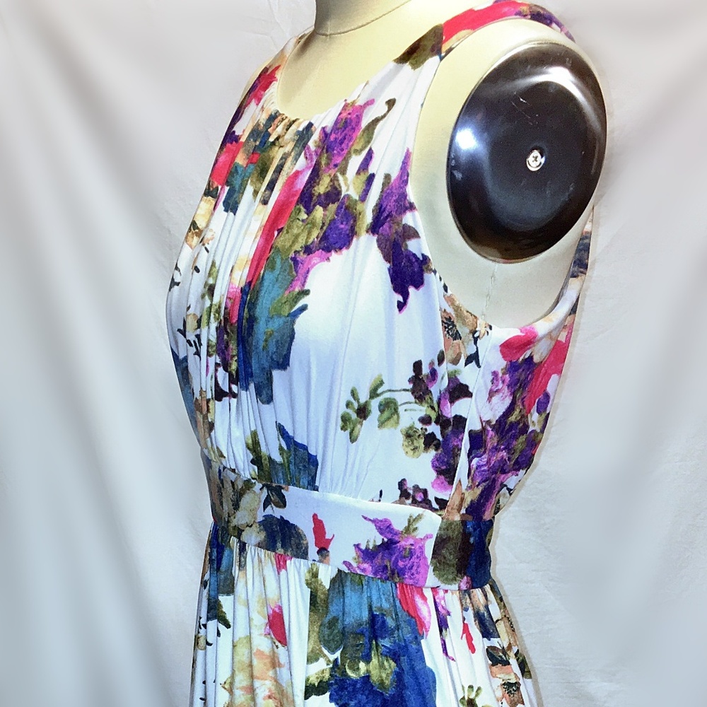 Sleeveless Maxi Dress